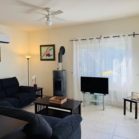 Beach Villa Gladiolus Нео-Хорио Экстерьер фото